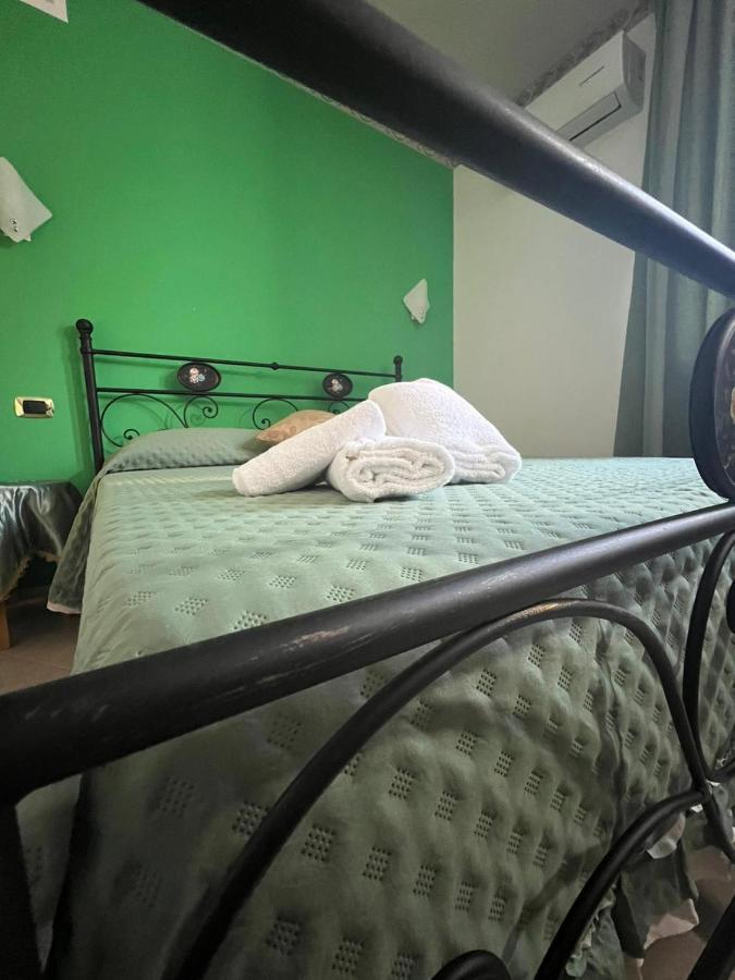 Carlo V - Holiday Rooms Porto Empedocle Kültér fotó