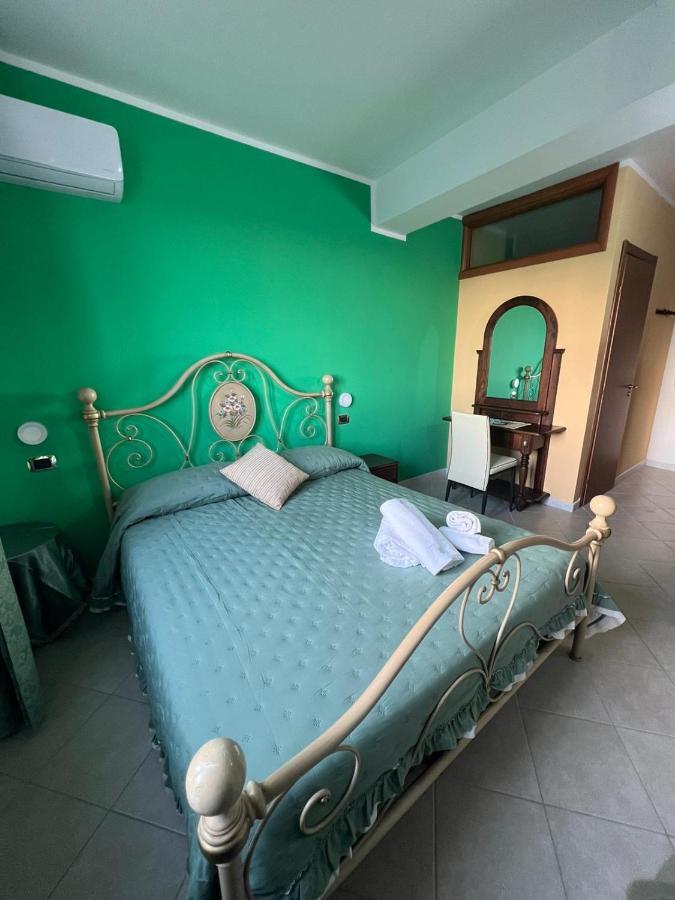 Carlo V - Holiday Rooms Porto Empedocle Kültér fotó