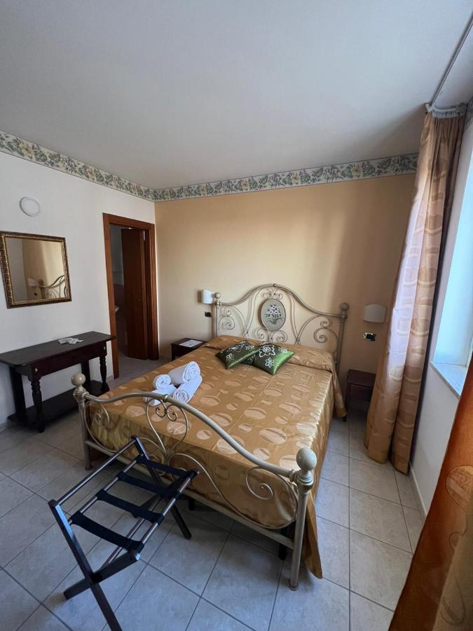 Carlo V - Holiday Rooms Porto Empedocle Kültér fotó